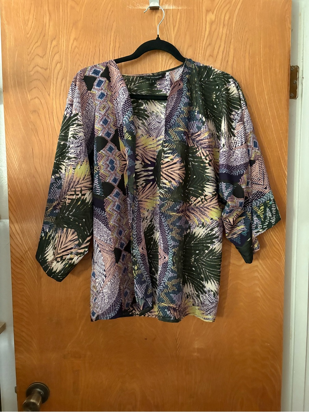 Walter Baker Lightweight Palm-Print Kimono Cardigan in Green and Purple S